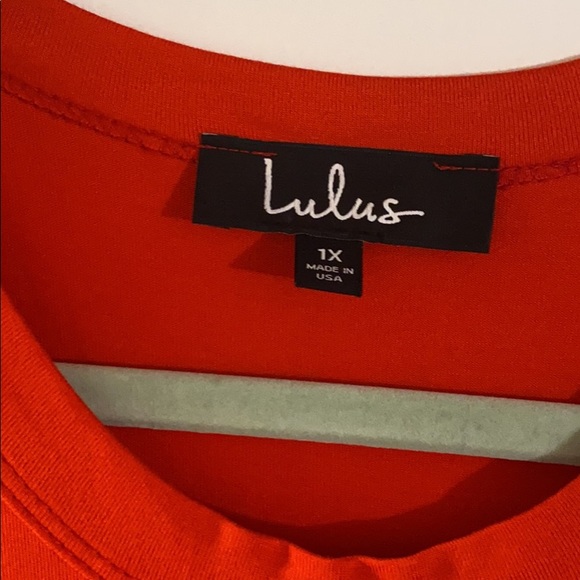 Red Lulus maxi dress - Picture 2 of 2